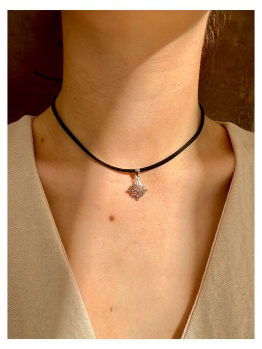 Colgante Nudo de Bruja Plata