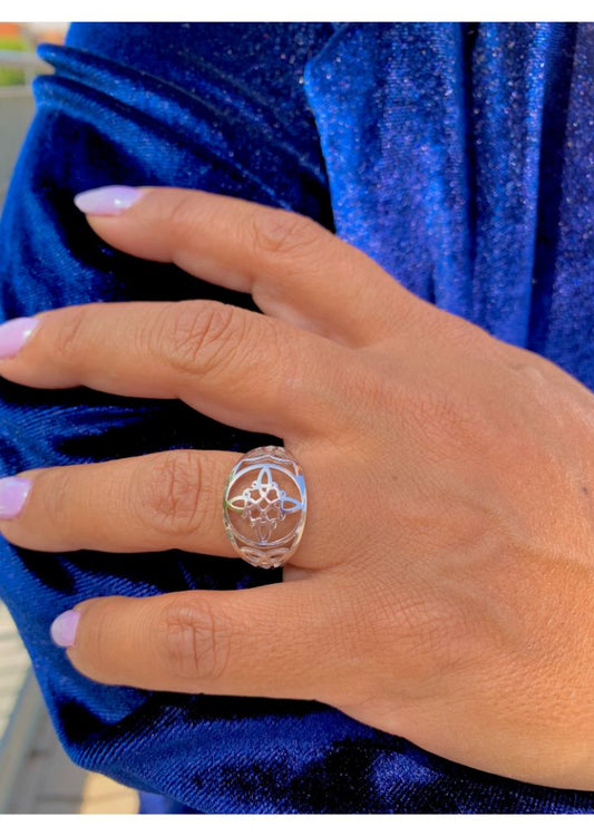 Anillo Nudo de Bruja