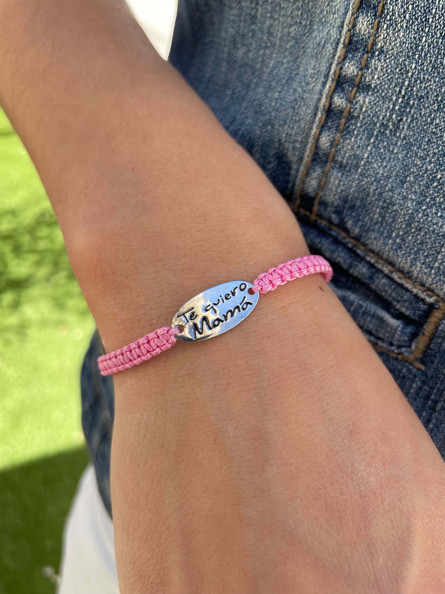 Pulsera Hilo Te quiero Mamá Plata